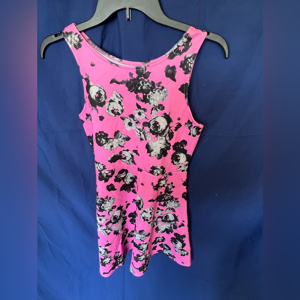 Girls pink and black rose dress.
